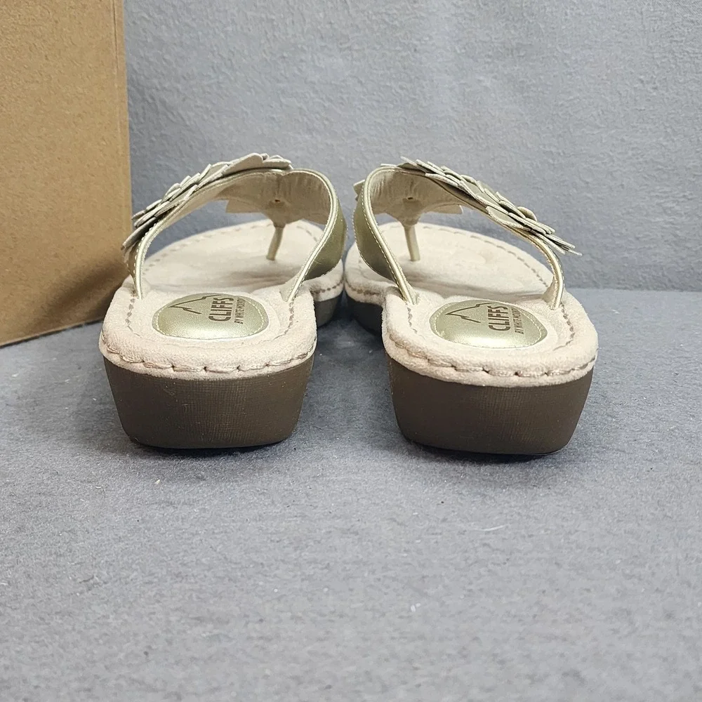 Cliffs by White Mountain Content Sandal Gold Floral Wedge Womens‎ 6M NEW
